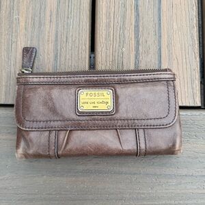 Vintage Fossil Brown Leather Wallet